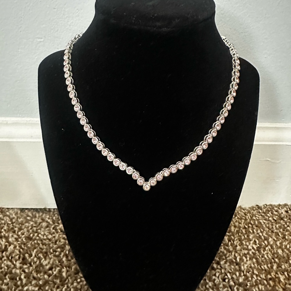 Elegant Silver Necklace with Pink Stones